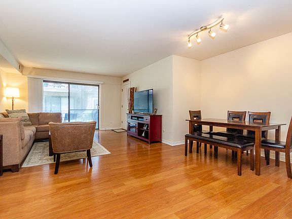 5th image of 6443 N Northwest Hwy #B2