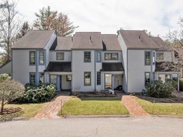 6 Windsor Square, Laconia, NH 03246