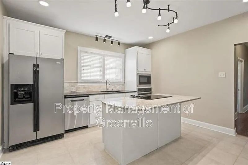 4 bed, 2.0 bath, 1580 sqft, $2,175 — Photo 4