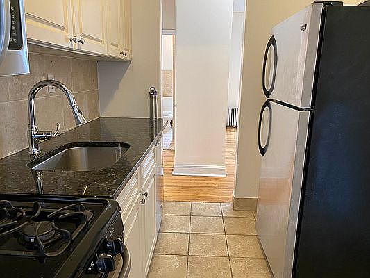 3rd image of 466 W 149th St #54