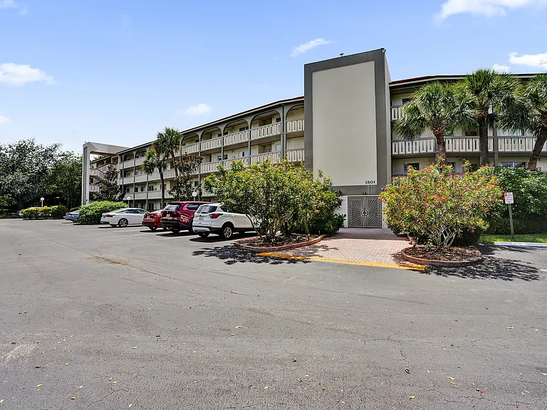 1501 Cayman Way #C4 — Photo 18