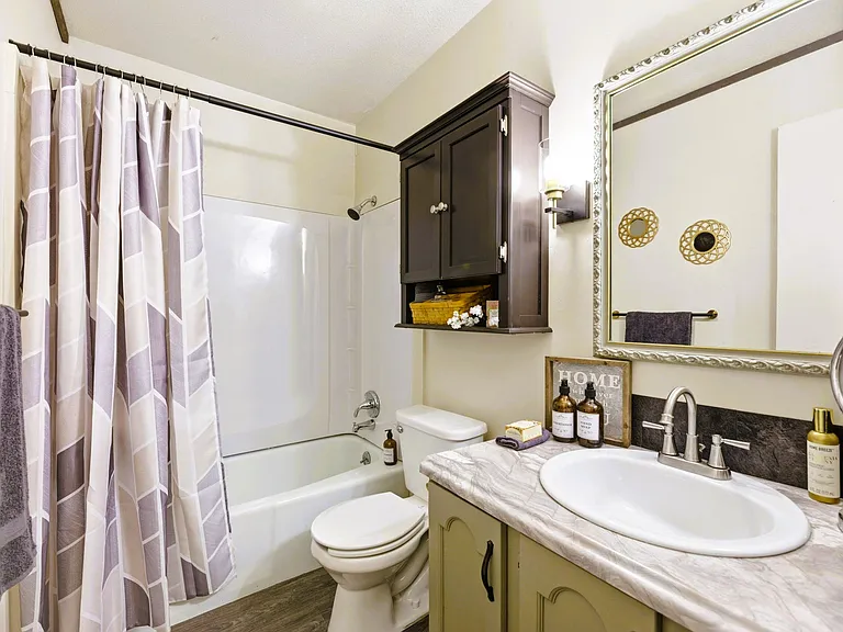 1024 S Ash St — Photo 25