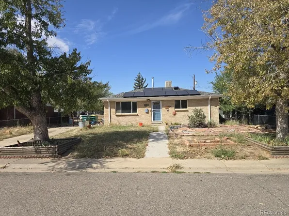 3073 Blackhawk Street, Aurora, CO 80011