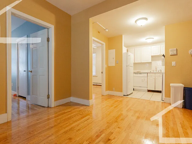 26 Farrington Ave #A — Photo 5