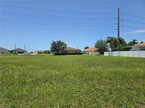 26 NW 24th AVE, CAPE CORAL, FL 33993