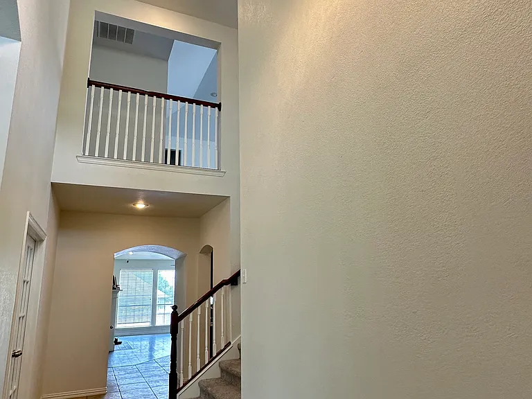 6514 Lake Forest Ln — Photo 2