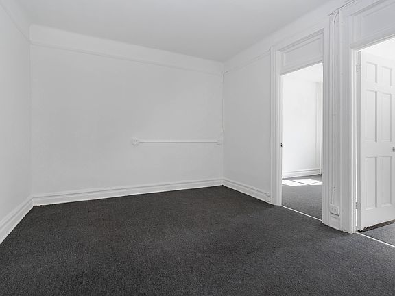 4th image of 23-52 31st St Floor 2