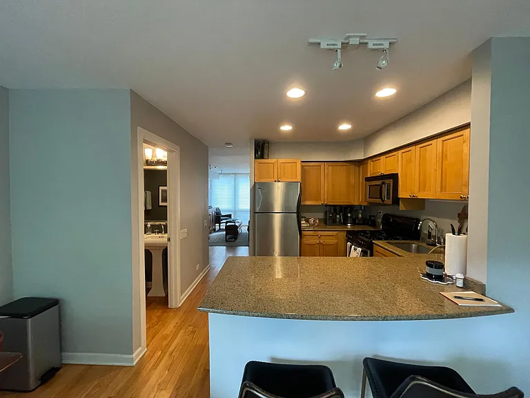 2155 N Lincoln Ave #2 — Photo 10