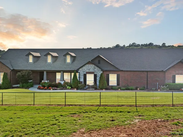 10998 S 305th East Ave, Coweta, OK 74429