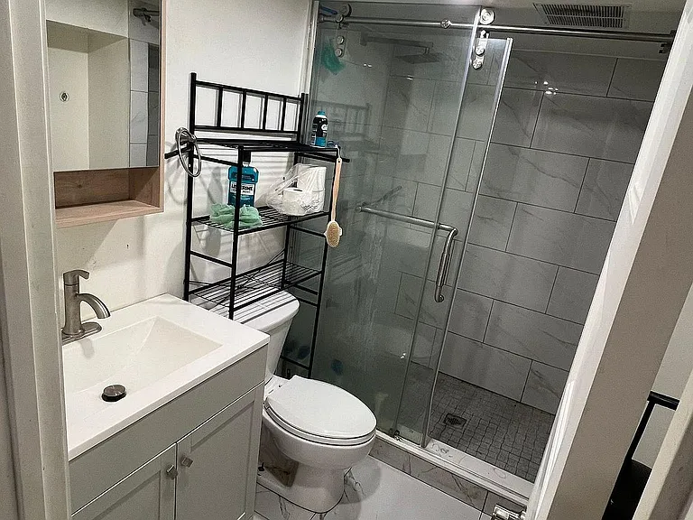 129 Earlton Rd #BASEMENT — Photo 6