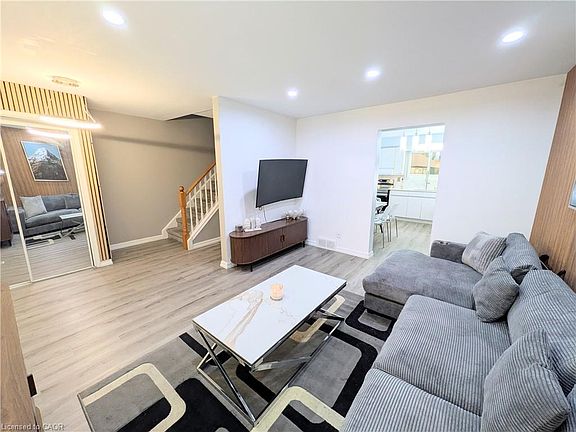 4th image of 22 Riverdale Dr #1