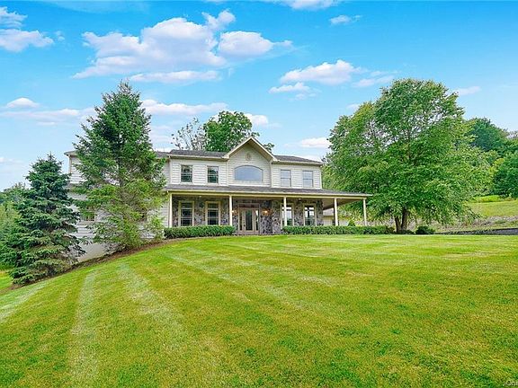 4th image of 3 Eaglewood Vista Ln