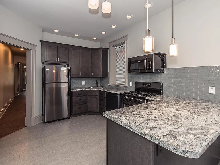 3615 Humphrey St — Photo 2