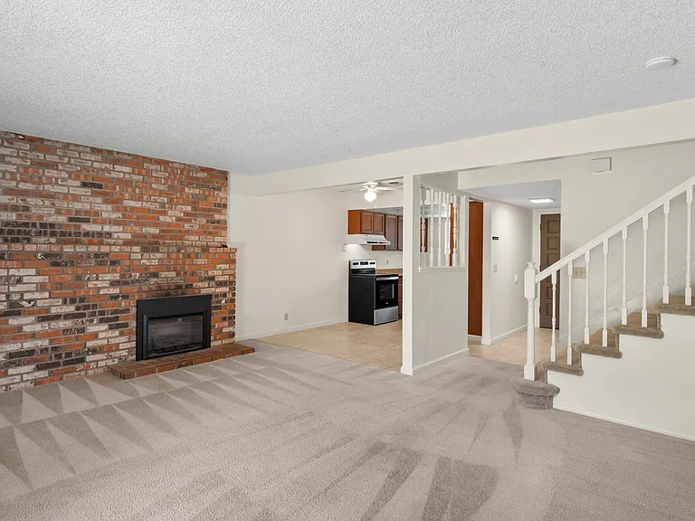 965 Davis St #A — Photo 5