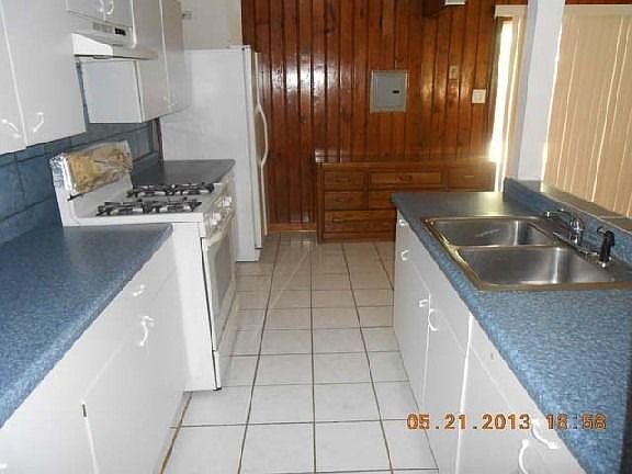 2nd image of 160 Glen Hill Dr