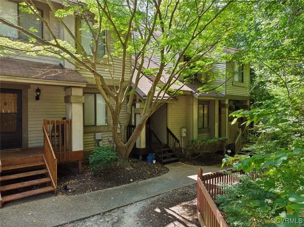 207 Misty Point Ln, Newport News, VA 23603