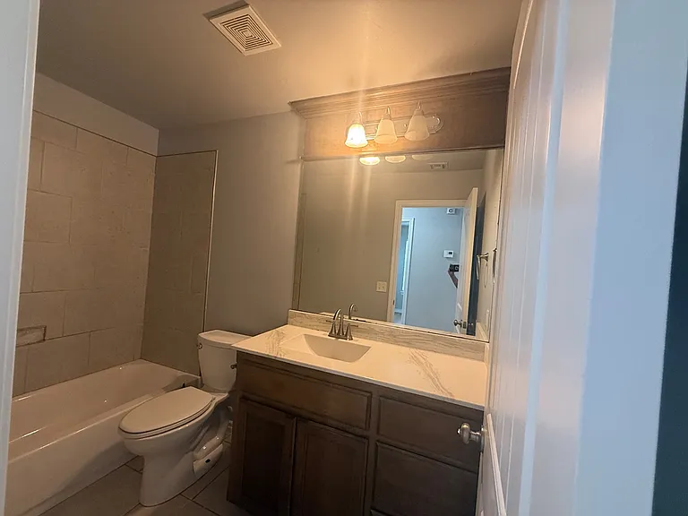 6605 NW 158th St — Photo 31