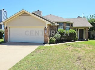 605 McMackin St, Cedar Hill, TX 75104