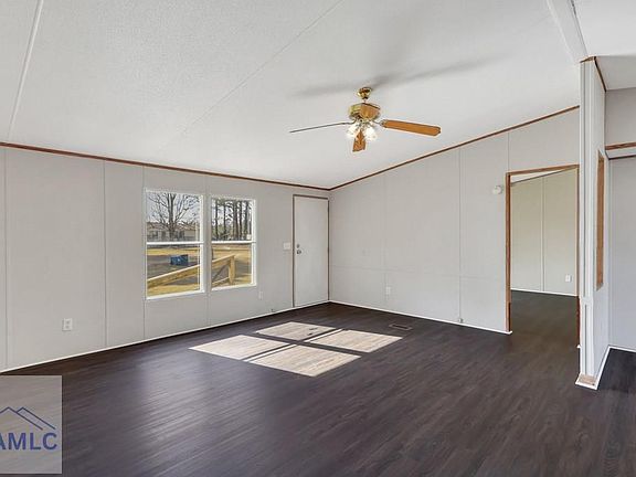 5th image of 56 Barn Road Cir