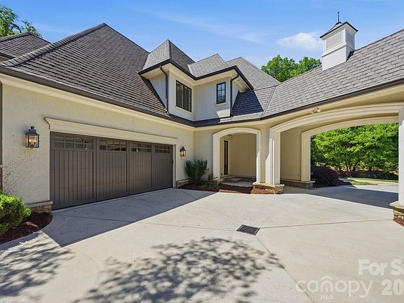 3rd image of 4002 Saint Germaine Ln