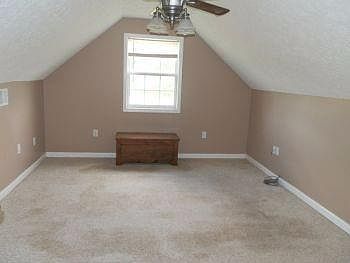 4th image of 138 Locust Grove Rd