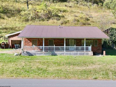 7935 Servia Elmira Rd, Duck, WV, 25063