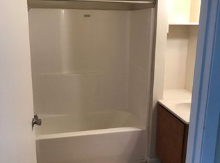 2254 10th St APT 1, Coralville, IA 52241