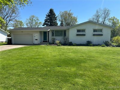 4255 Roxbury Dr, Williamsville, NY, 14221
