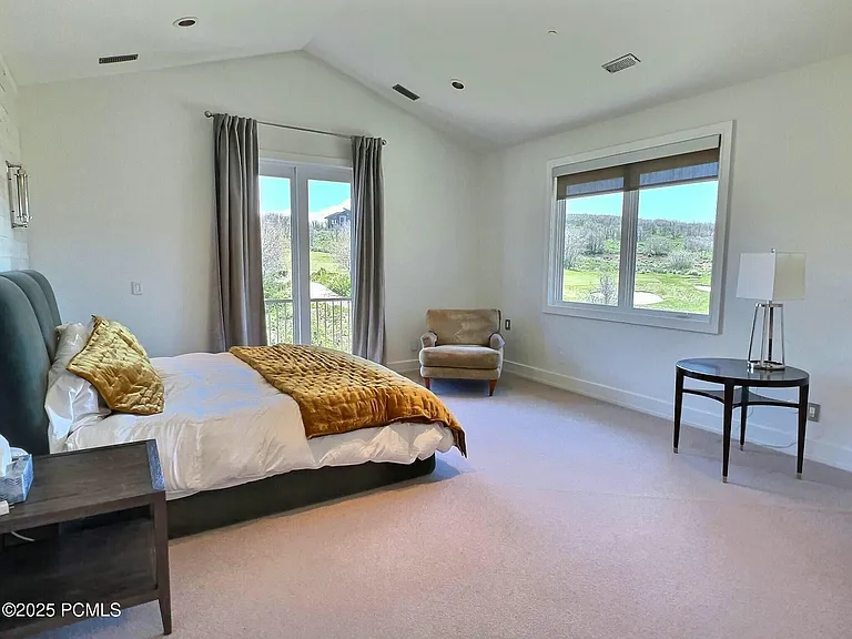1135 E Lasso Trl — Photo 15