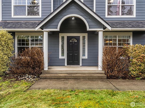5th image of 16526 10th Avenue Ct E