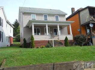 133 Main St, Cameron, WV 26033
