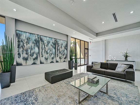 4th image of 20379 W Country Club Dr APT 2437