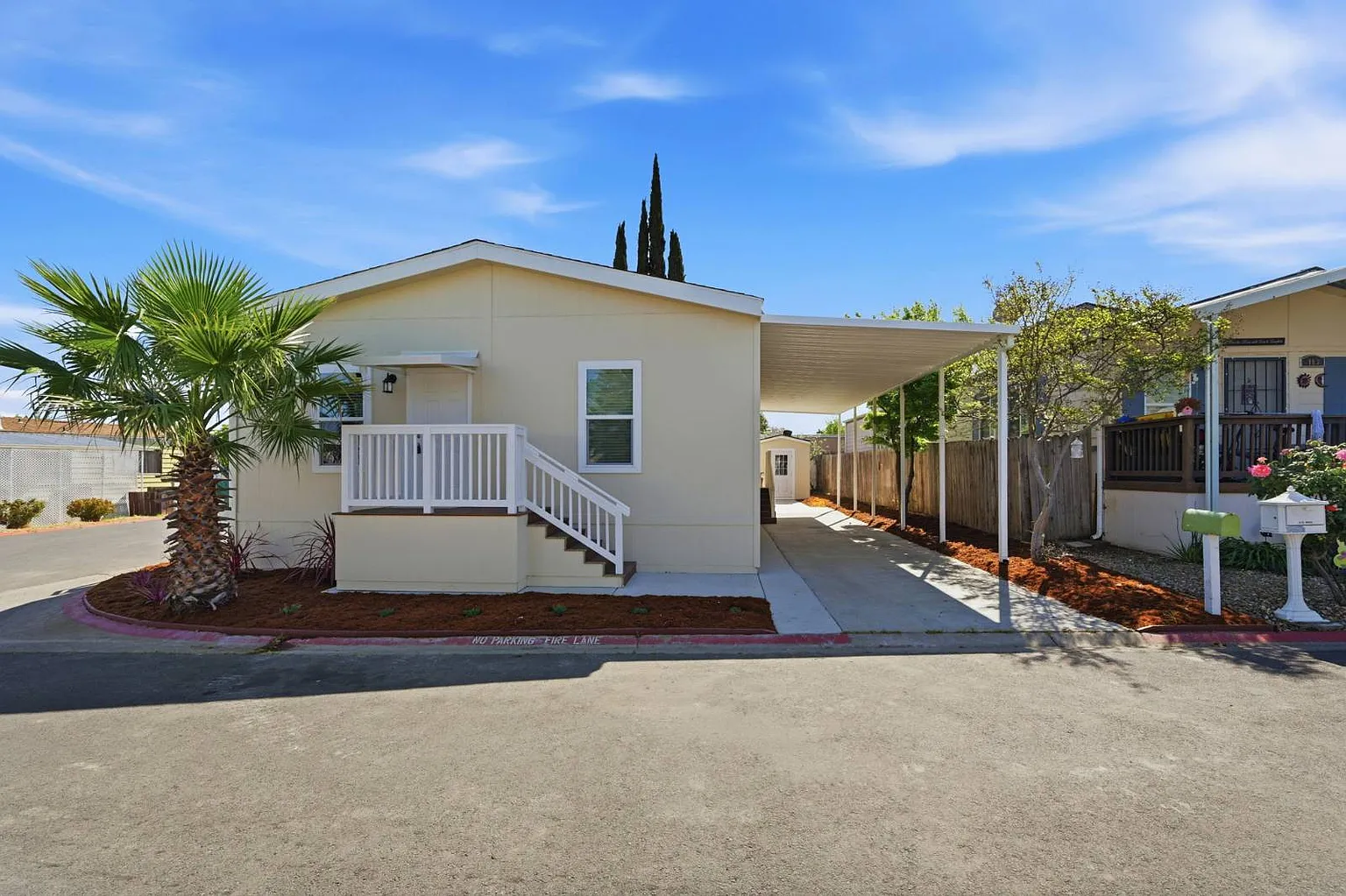 191 Maureen Cir photo 1