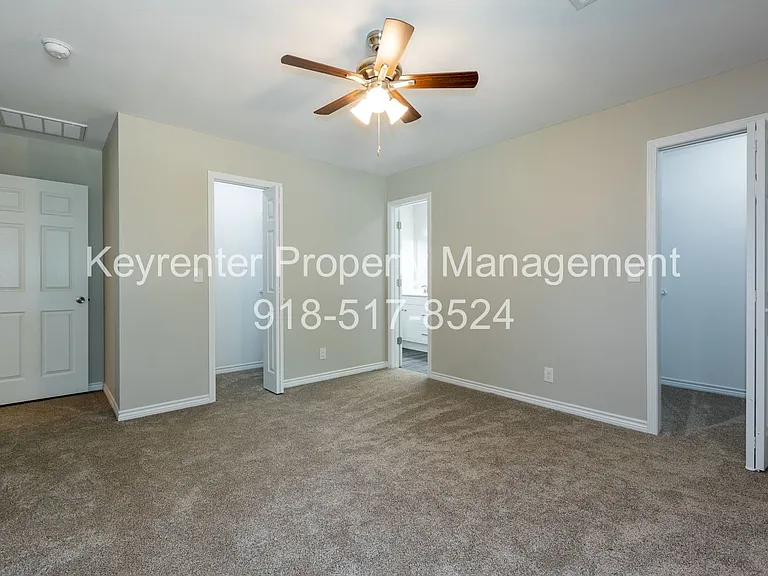 808 N Franklin Ave — Photo 32