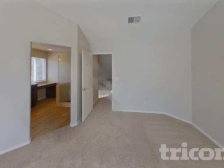 656 Golden Eagle Dr — Photo 5