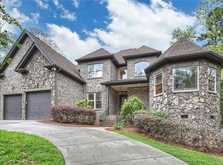 9035 Alpine Cres, Charlotte, NC 28270