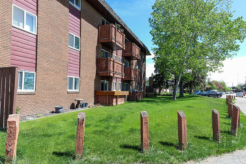 Airdrie Apartment for rent - 2 Bedrooms — photo 8
