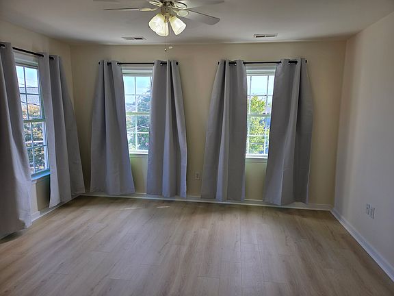 5th image of 731 Catherine St