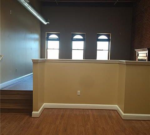 4th image of 612 Central 504 St #504