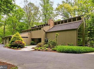 7111 Wolf Den Rd, Fairfax Station, VA 22039