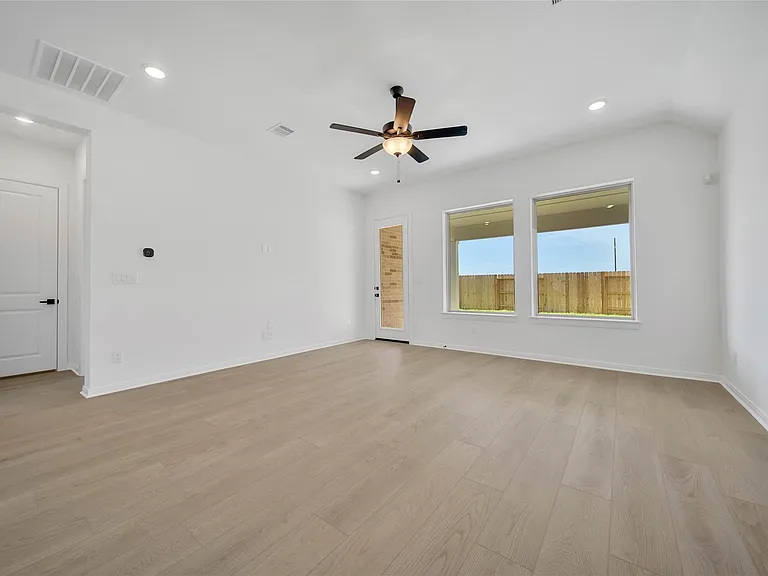 42710 Loma Vista Ct — Photo 13