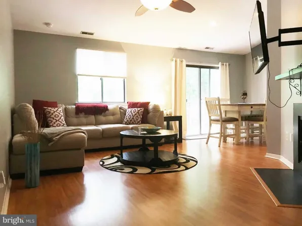 207B Kelly Cv #2072, Mount Laurel, NJ 08054