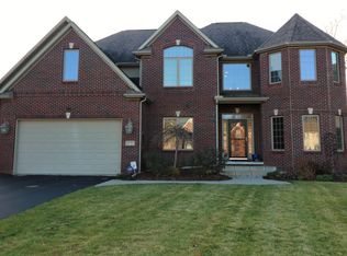 2557 Spruce Loop Rd, Sylvania, OH 43560