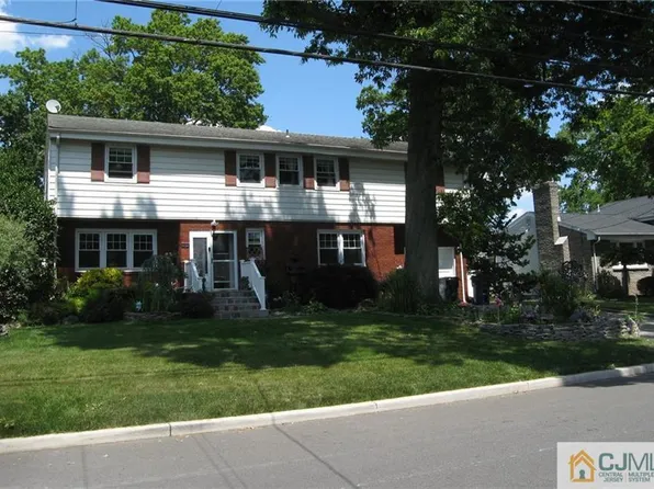 541 Allgair Ave, North Brunswick, NJ 08902