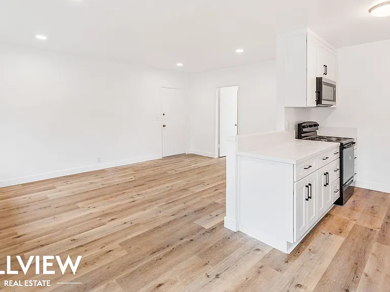 7855 2nd Street — Photo 7