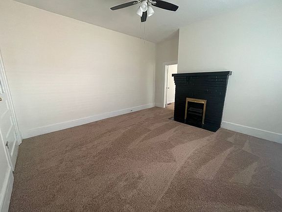 3rd image of 3121 Wilmot Ave #A