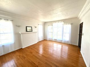 2817 S Sycamore Ave, Los Angeles, CA 90016