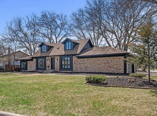 11376 President Dr NE, Blaine, MN 55434