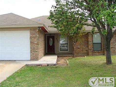 3rd image of 214 Marie Ct