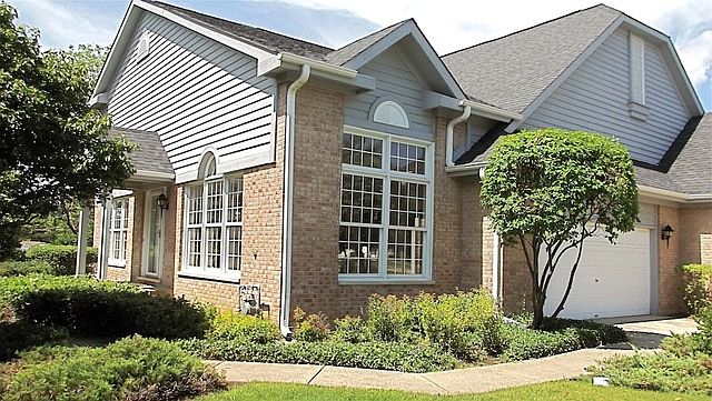 1st image of 307 Lynwood Cir #307